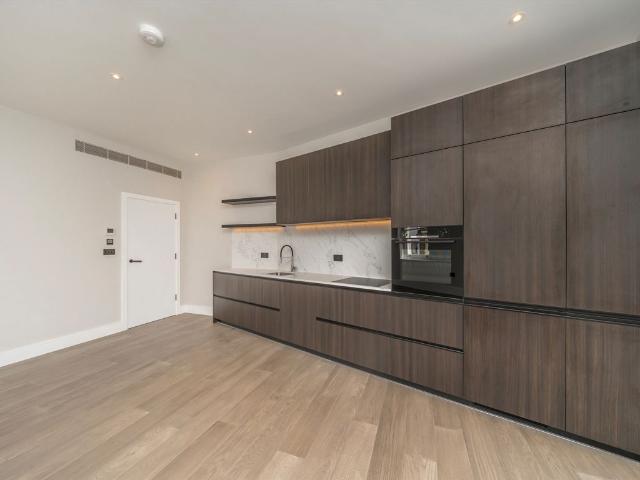 Apartment for rent in London Borough of Merton, Greater London