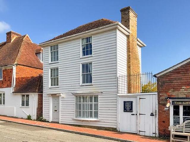 House for sale in Heathlands, East Sussex