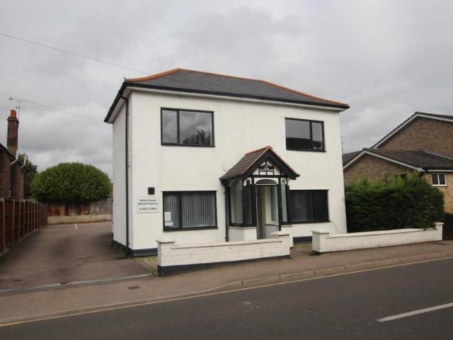 Apartment for rent in Knaphill, Woking