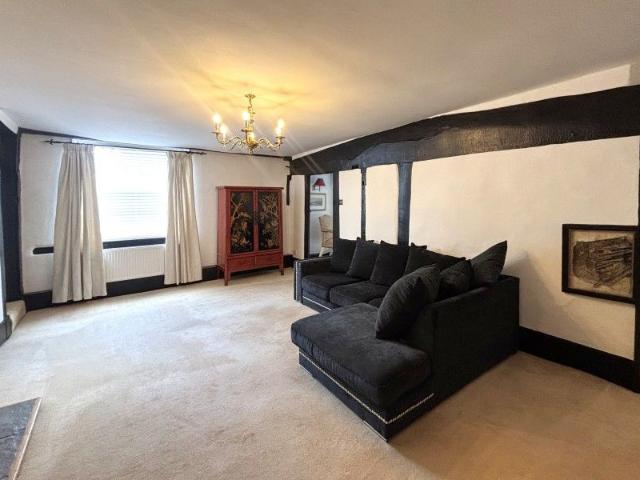 House for rent in North Bourne, Heol-las