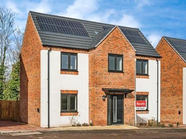 House for sale in Stourbridge, West Midlands