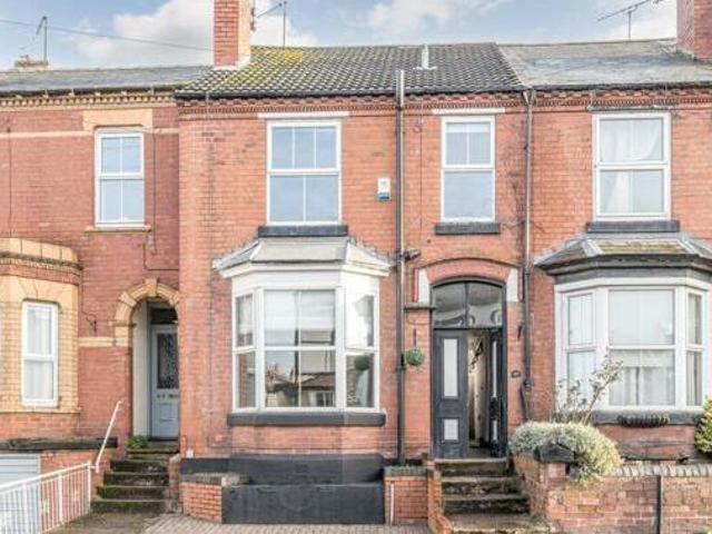 House for sale in Stourbridge, West Midlands
