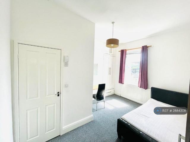 Apartment for rent in Wombwell, South Yorkshire
