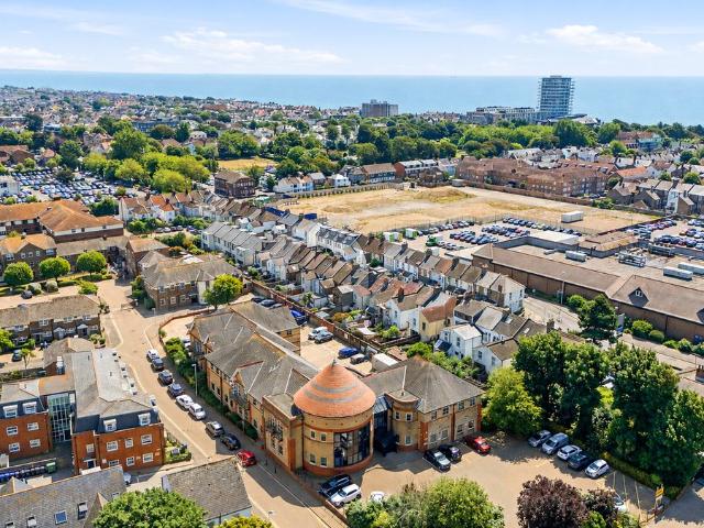 House for rent in Worthing, West Sussex