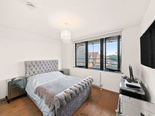 Apartment for rent in Yiewsley, Greater London