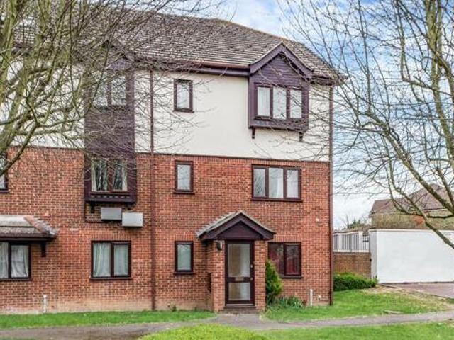 House for sale in Lyons, Greater London
