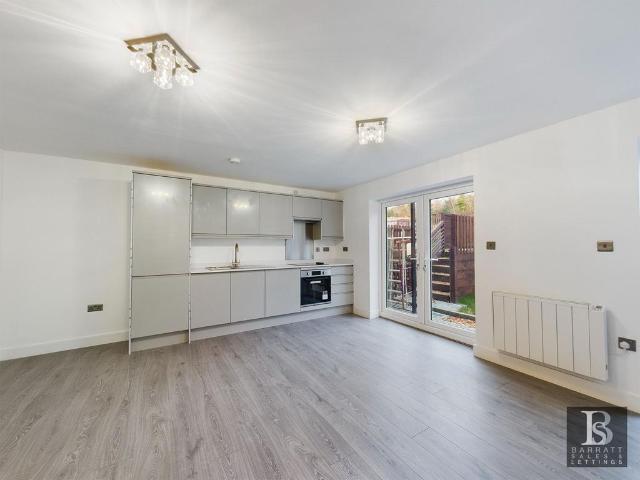 Apartment for rent in High Wycombe Community Board, High Wycombe