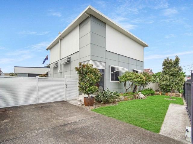 House for sale in Wollongong West, New South Wales