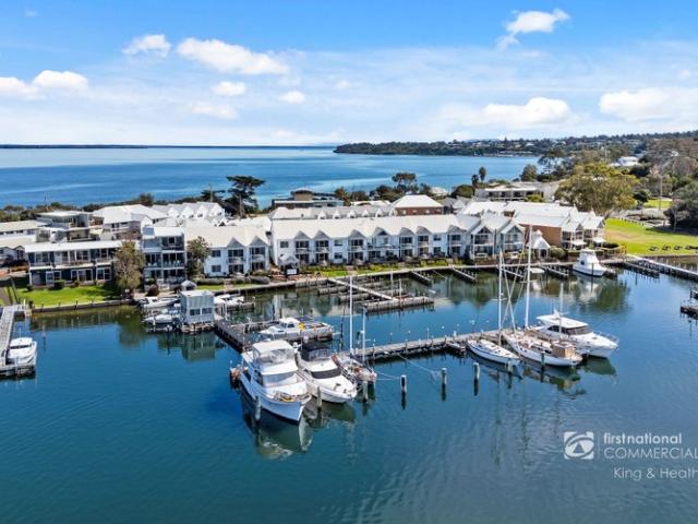 Townhouse for sale in Metung, Victoria
