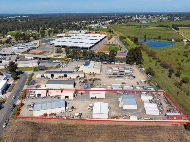 Warehouse for sale in Corowa, New South Wales