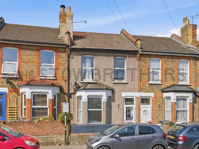 Apartment for rent in Higham Hill, Greater London