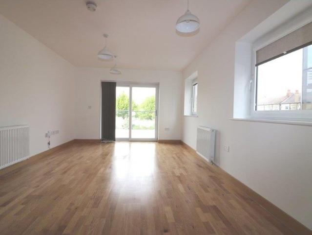 Apartment for rent in Southend City Centre Neighbourhood, Alton Barnes