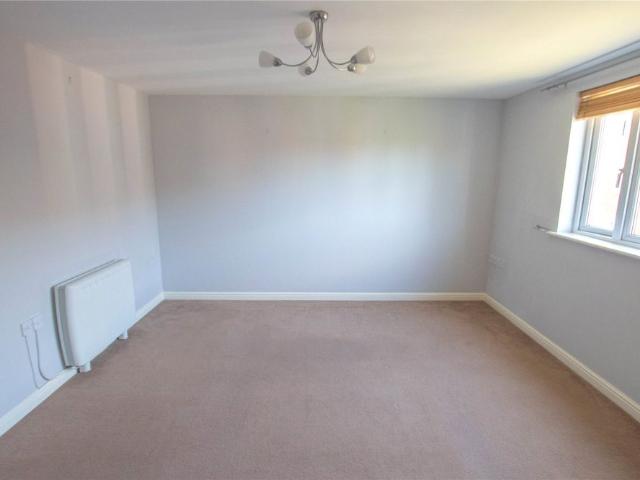 Apartment for rent in Burnham-on-Sea and Highbridge, Highbridge