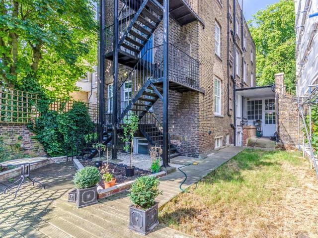 House for rent in Highbury, Greater London