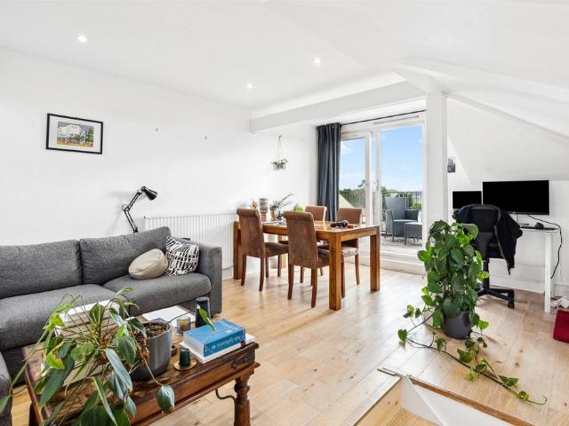 Apartment for rent in Highbury, Greater London