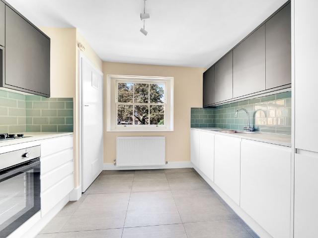 Apartment for rent in Highbury, Greater London