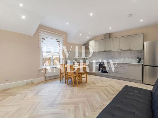 Apartment for rent in Highbury, Greater London