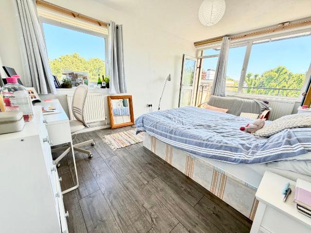 Apartment for rent in Highbury, Greater London