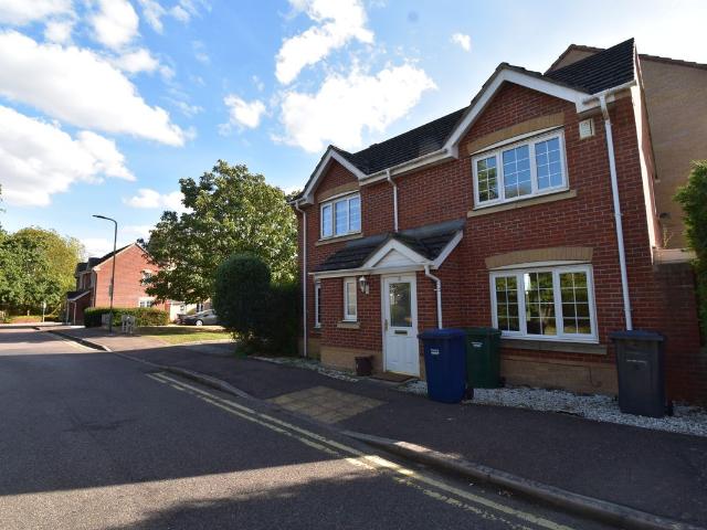 House for rent in London Borough of Barnet, Greater London
