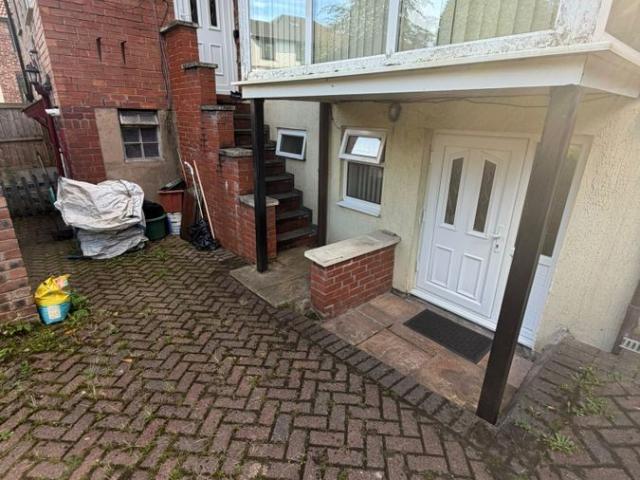 Apartment for rent in Crumpsall, Manchester
