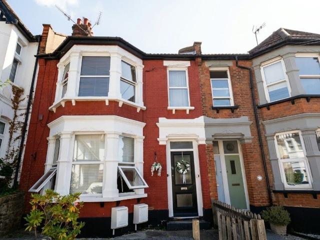 Apartment for rent in Alton Barnes, Essex