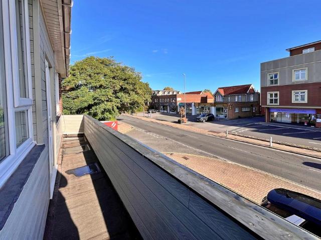 Apartment for rent in Walkford, Highcliffe-on-Sea