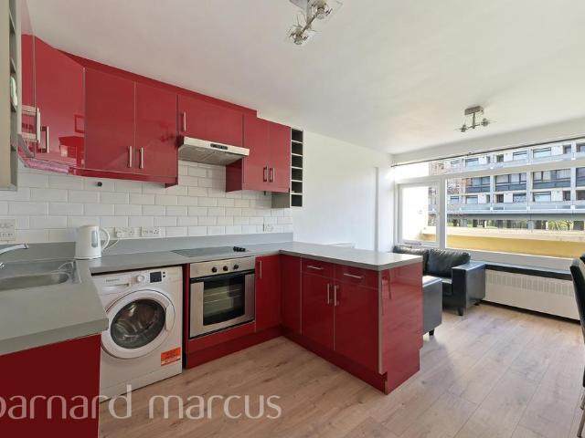 Apartment for rent in Roehampton, Greater London