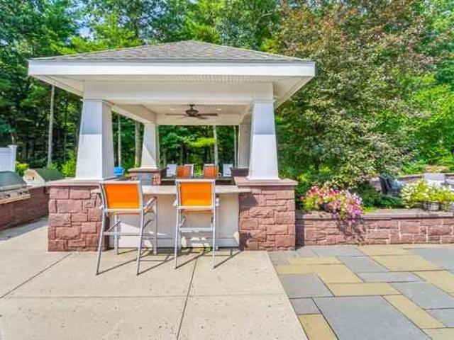 Apartment for rent in Simsbury, Connecticut