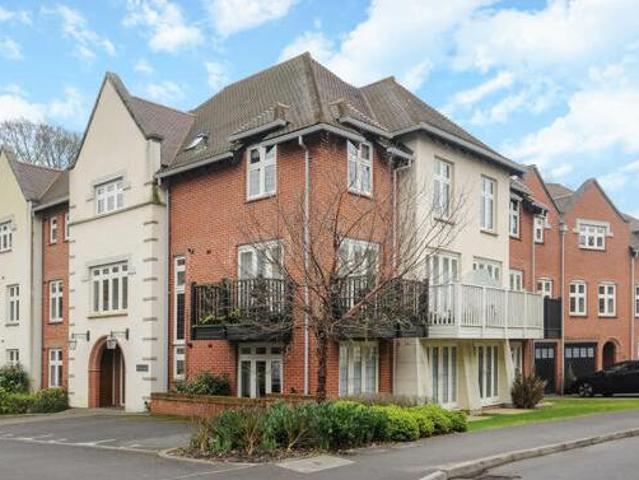 House for sale in Sleepers' Hill, Hampshire
