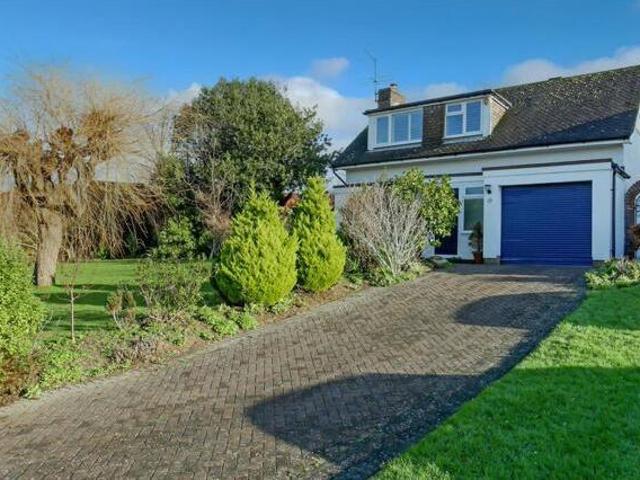 House for sale in Toddington, Arun