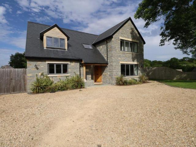 House for rent in Street, Somerset