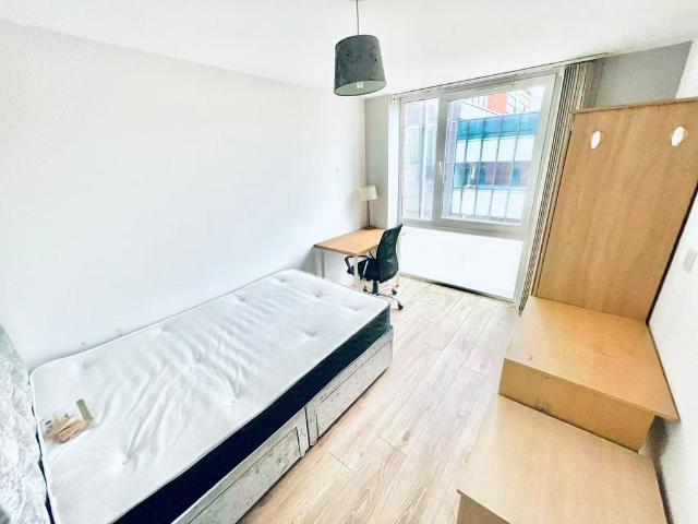 Apartment for rent in Hulme, Georgia