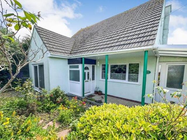 House for sale in Follaton, Strode