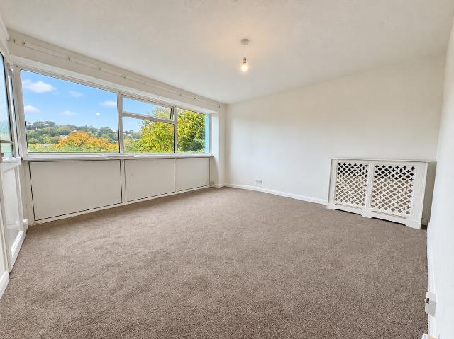 Apartment for rent in Wellswood, Torquay
