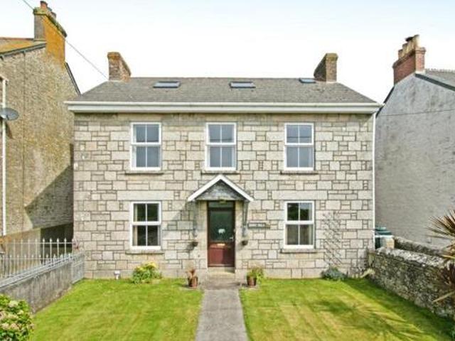 House for sale in Helston, Cornwall