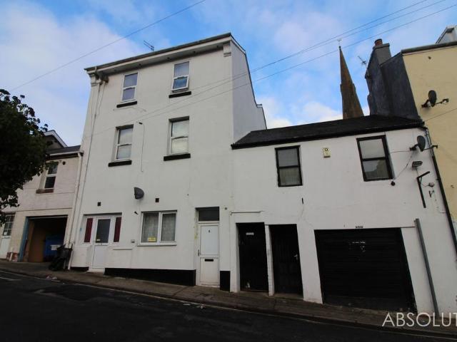 Apartment for rent in Upton, Torquay