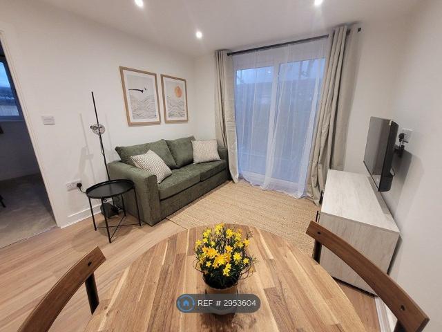 Apartment for rent in Highertown, Penweathers