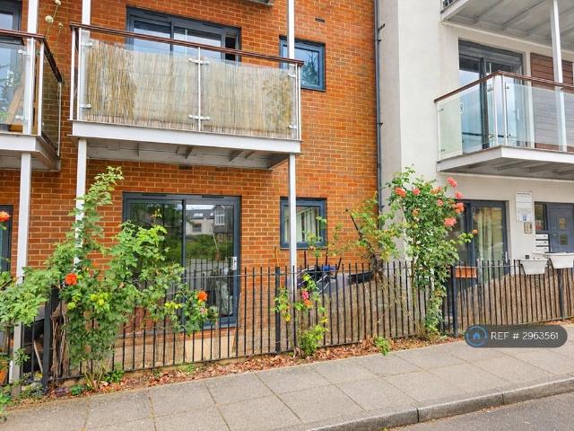 House for rent in London Borough of Lewisham, Greater London