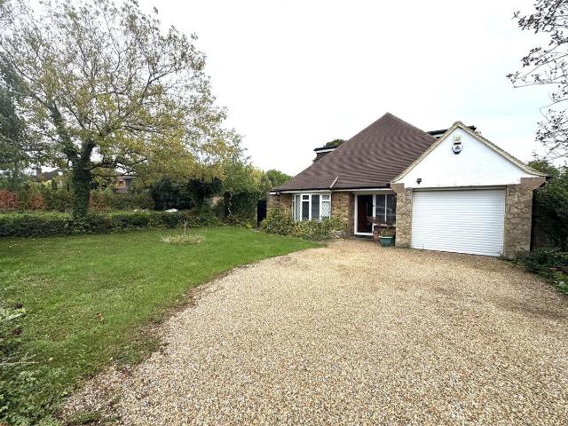 House for rent in Ickenham, Greater London