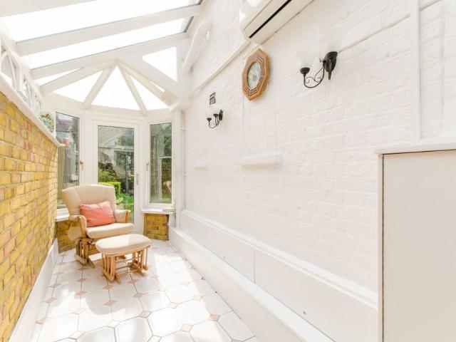 House for rent in Temple Fortune, Greater London
