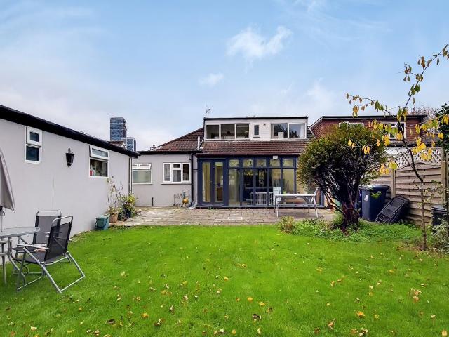 House for rent in London Borough of Ealing, Greater London