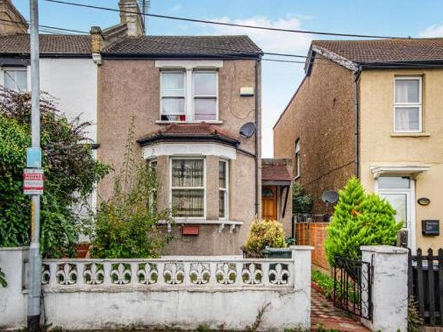 House for sale in Brooklands, Dartford