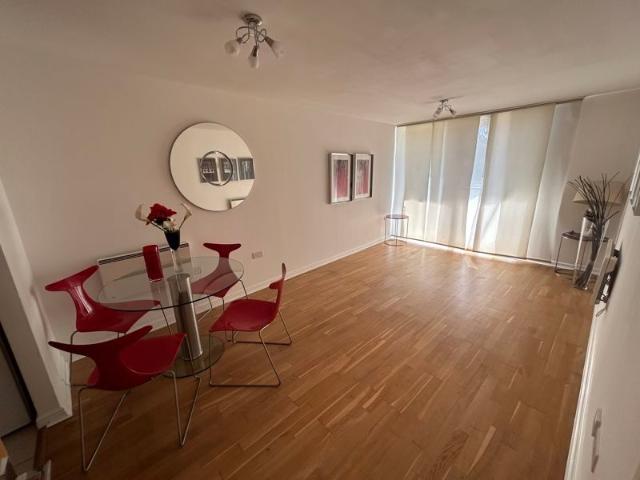 Apartment for rent in London Borough of Hounslow, Feltham