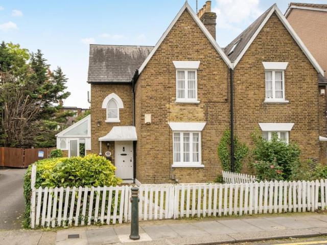 House for rent in Temple Fortune, Greater London