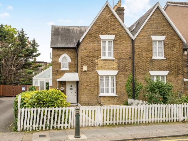 House for rent in Temple Fortune, Greater London