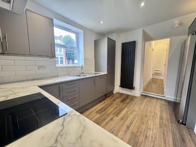 Apartment for rent in Abbey Park, Barton In Fabis