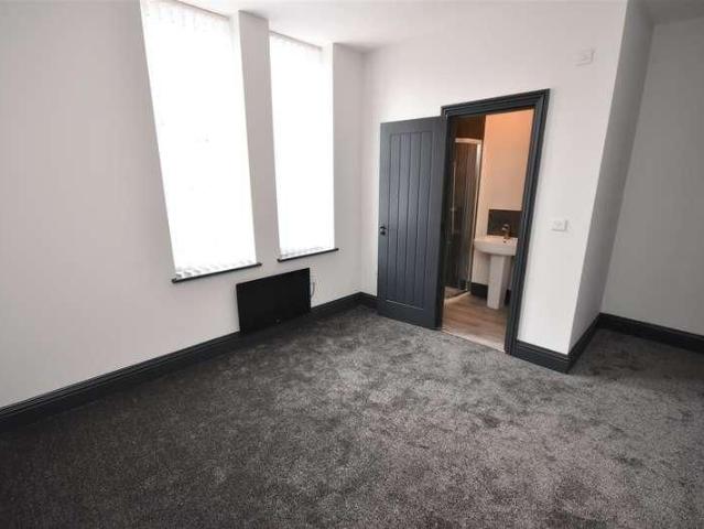 Apartment for rent in South Tranmere, New Ferry