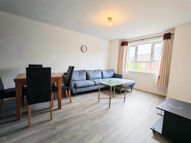 Apartment for rent in Calderstones