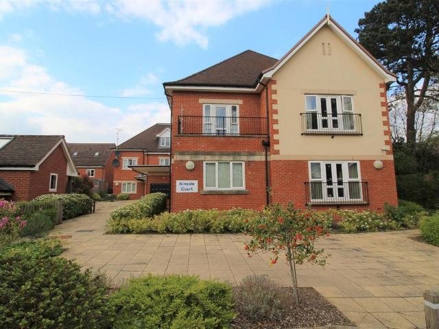 Studio for rent in Abbey Park, Allestree