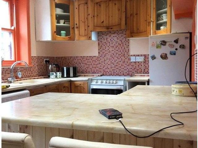 House for rent in Frizinghall, West Yorkshire